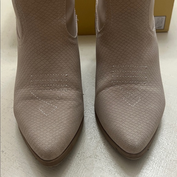 Soda Beige Western Ankle Boots with Stacked Heel - Picture 6 of 7